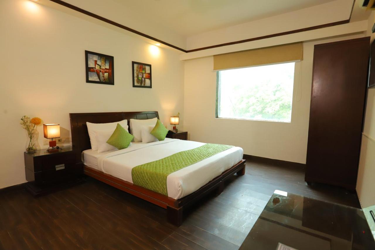 The Picasso Residency - Naraina New Delhi Hotel Exterior photo