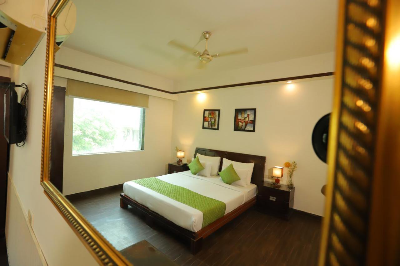 The Picasso Residency - Naraina New Delhi Hotel Exterior photo