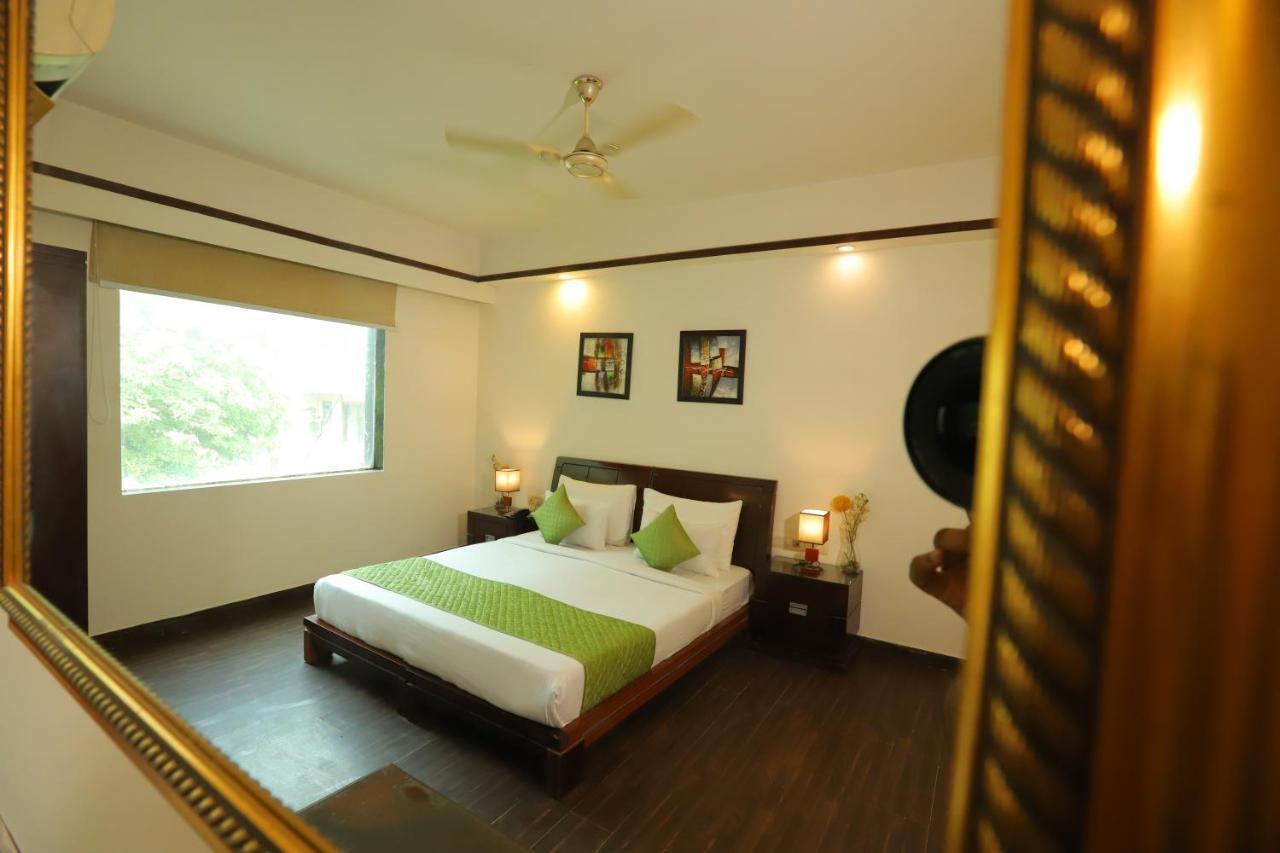 The Picasso Residency - Naraina New Delhi Hotel Exterior photo