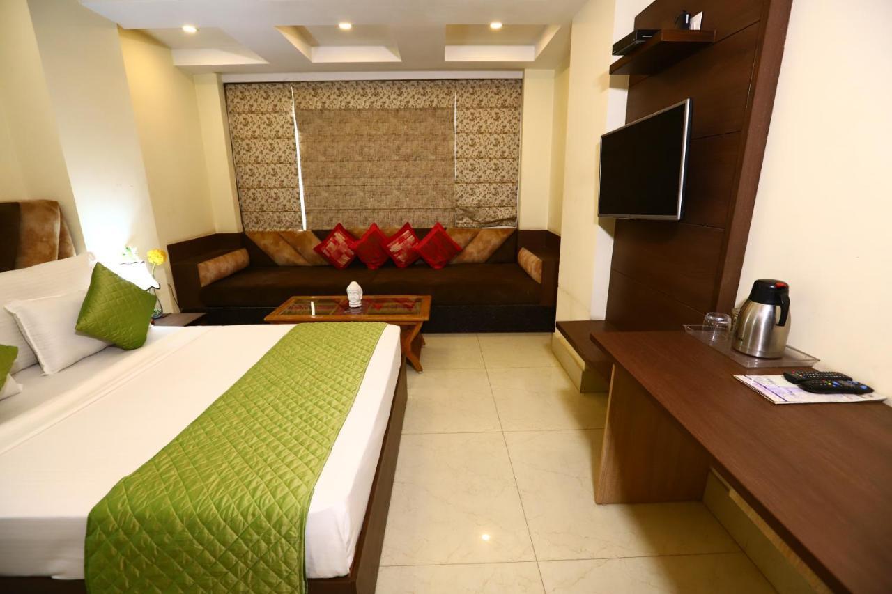 The Picasso Residency - Naraina New Delhi Hotel Exterior photo