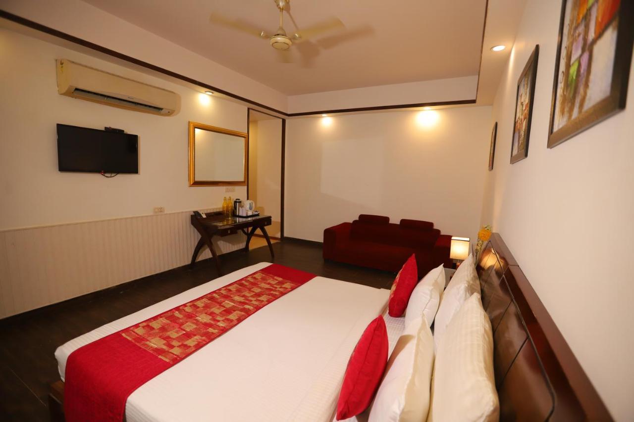 The Picasso Residency - Naraina New Delhi Hotel Exterior photo