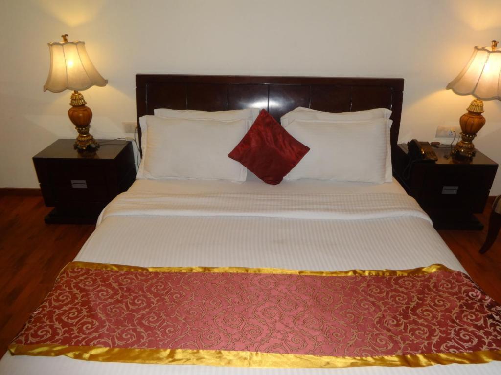 The Picasso Residency - Naraina New Delhi Hotel Exterior photo