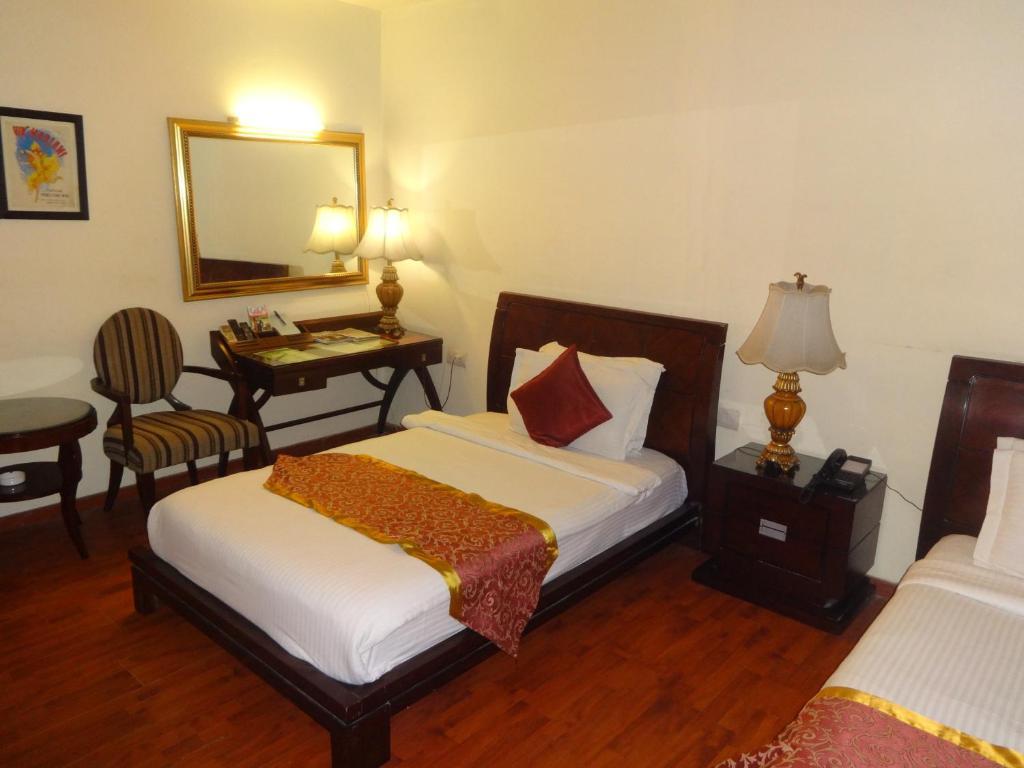 The Picasso Residency - Naraina New Delhi Hotel Exterior photo