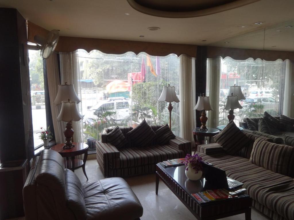 The Picasso Residency - Naraina New Delhi Hotel Exterior photo